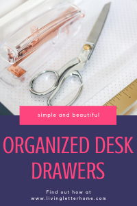Simple and beautiful organized desk drawers #organizeddesk #organizationtips #organizeddeskdrawers #deskdrawerorganization
