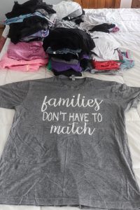 how to fold a tshirt konmari method folding