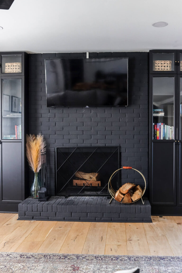 35 Unique Ways to Decorate with a TV Above Your Fireplace - Living ...